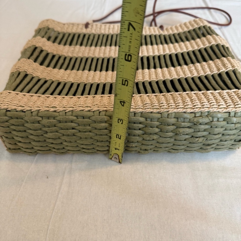 Inge sport Stylish Tan and Green Women's Tote Bag - Picture 4 of 11
